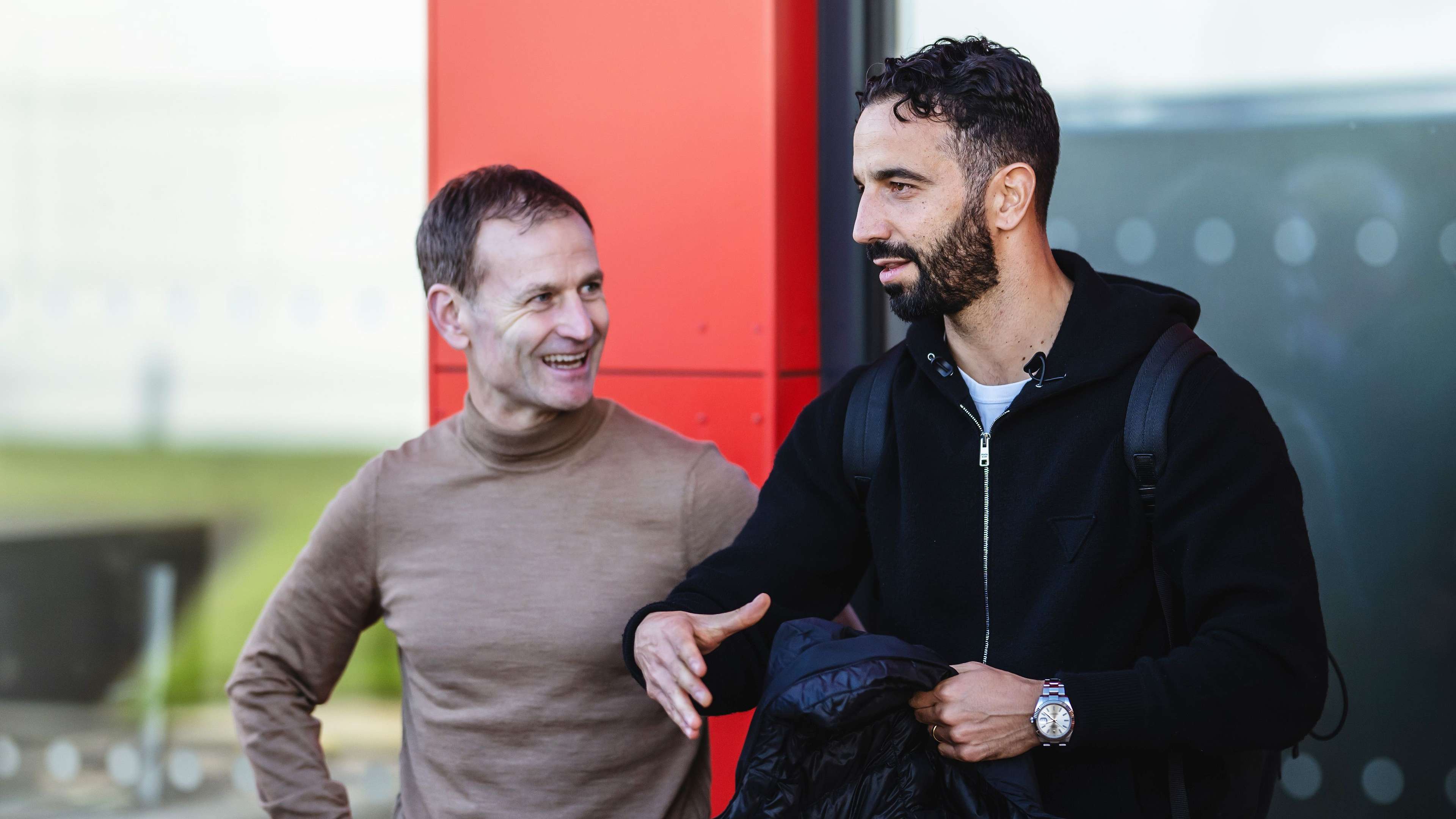 轻球员效仿 轻球员效仿