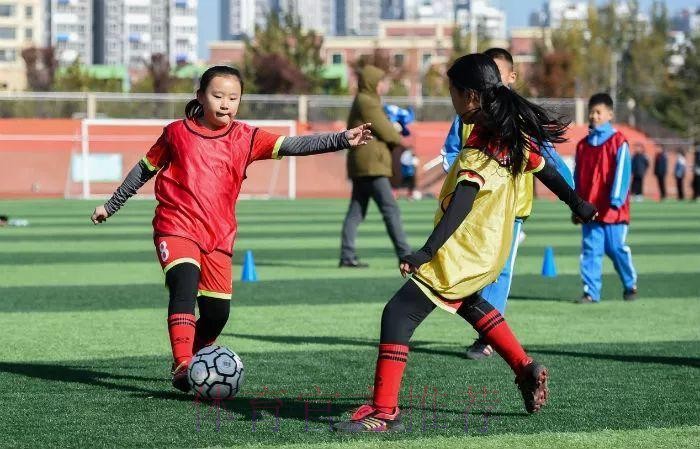 暖心之旅 | 五超联赛走进校园